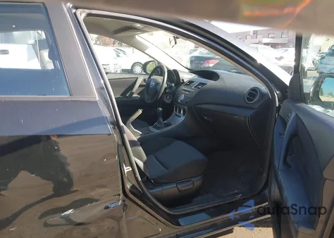 2010 Mazda Mazda3 I Sport из США, поврежденный, VIN JM1BL1SF8A1236480